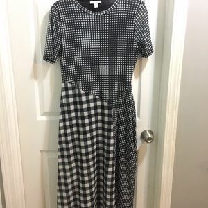 Black and white plaid summer TopShop dress.